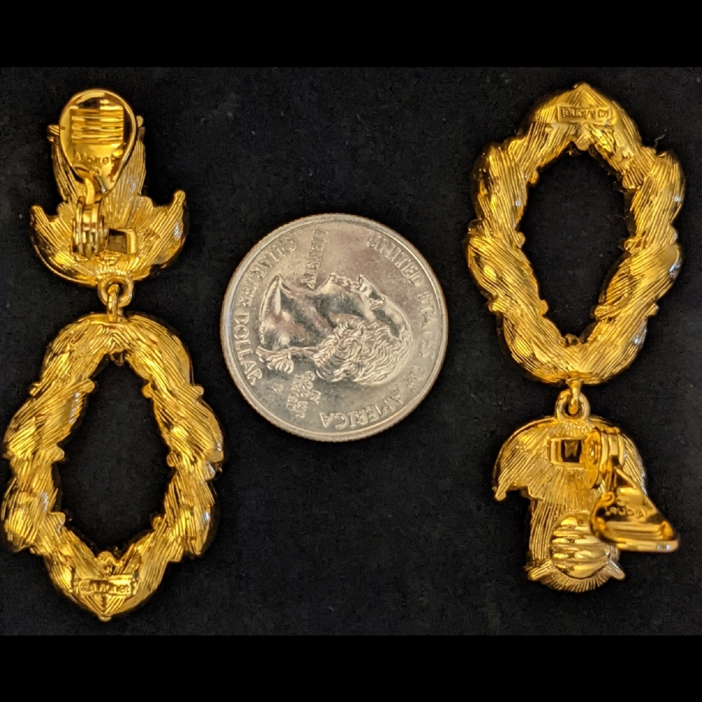 Monet Clip On Rhinestone Earrings - Picture 5 of 6